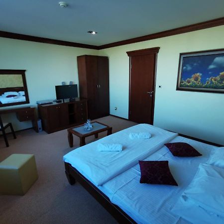Panorama Apartman Нови Сад Екстериор снимка
